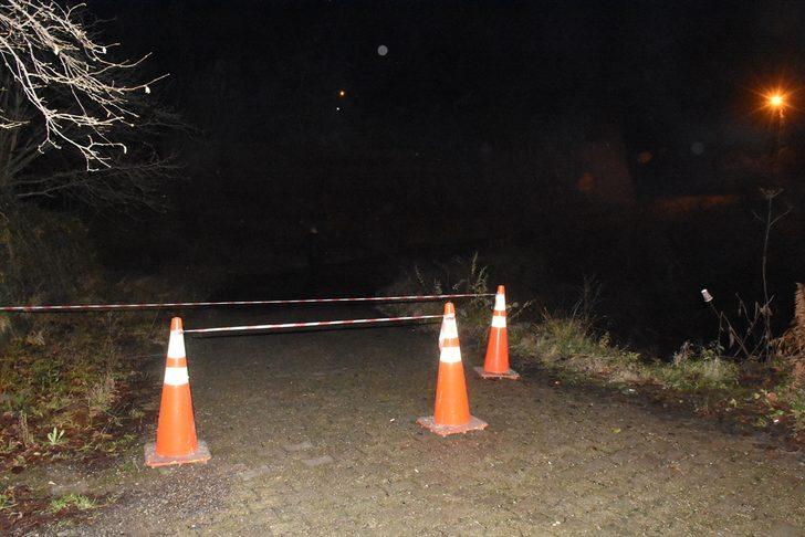 Zonguldak'ta heyelan nedeniyle 3 ev tahliye edildi G3