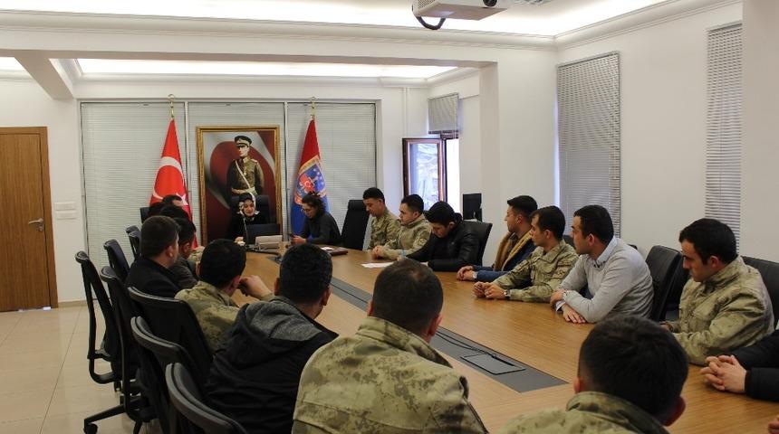 Jandarma personeline kadına şiddetle m&uuml;cadele hususunda eğitim