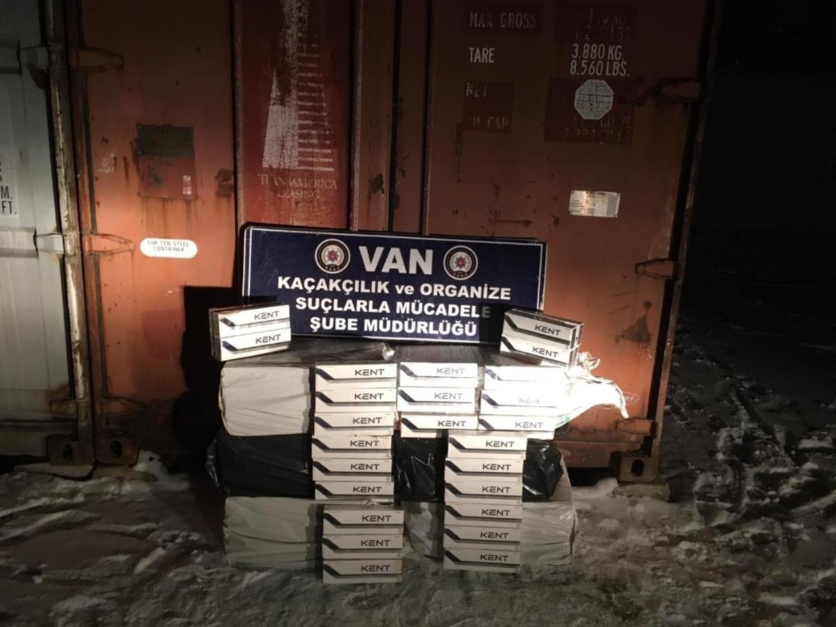 Van&rsquo;da bir haftada 27 bin 650 paket ka&ccedil;ak sigara ele ge&ccedil;irildi