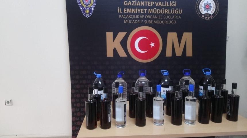 Gaziantep ka&ccedil;ak sigara ve sahte alkol ele ge&ccedil;irildi