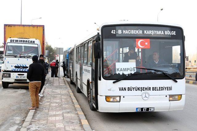 Van’da üniversite öğrencilerine ücretsiz taşımacılık hizmeti