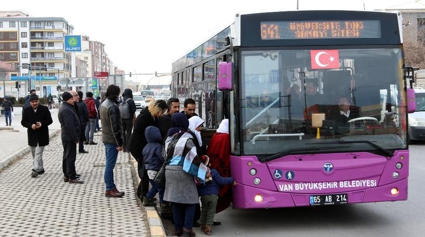 Van&rsquo;da &uuml;niversite &ouml;ğrencilerine &uuml;cretsiz taşımacılık hizmeti