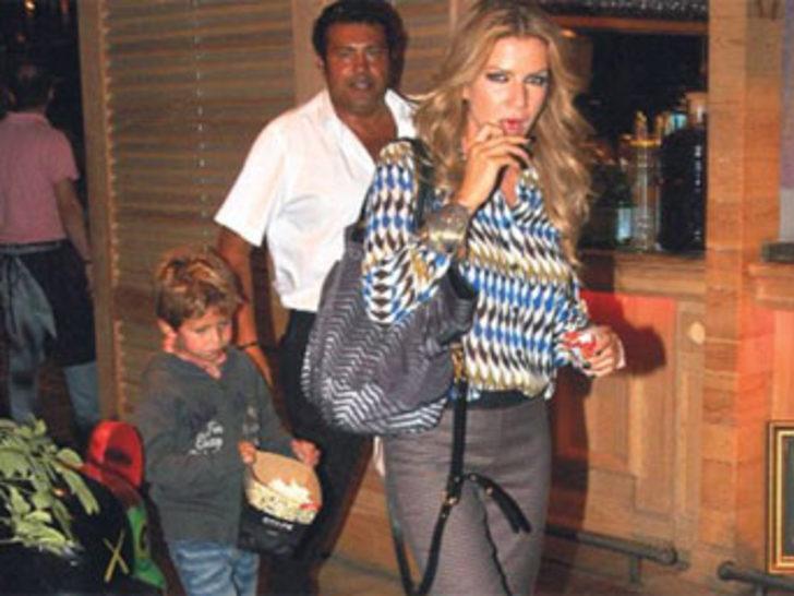 Ivana Sert boşandı G3