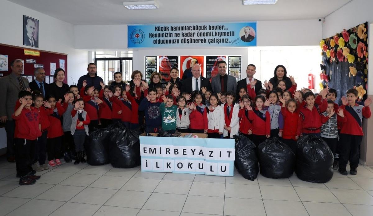 Kalpleri K&uuml;&ccedil;&uuml;k, Bağışları B&uuml;y&uuml;k