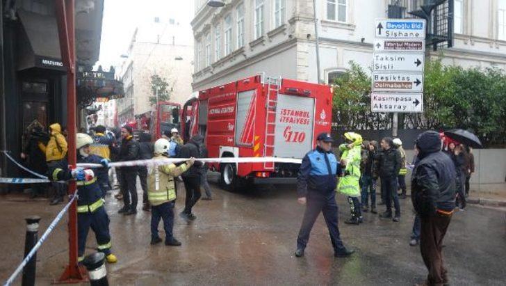 Son dakika: Beyoğlu'nda inşaat halindeki binada çökme meydana geldi! Beyoğlu Belediye Başkanı Haydar Ali Yıldız açıklama G5