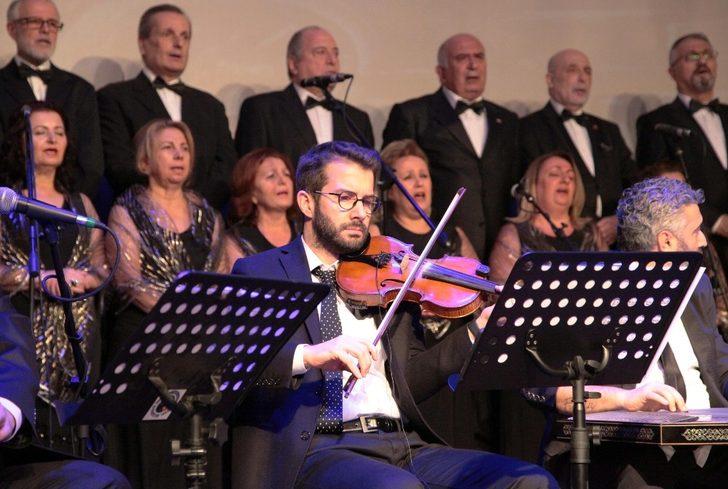 Kartal Belediyesi TSM Korosu’ndan muhteşem konser G4