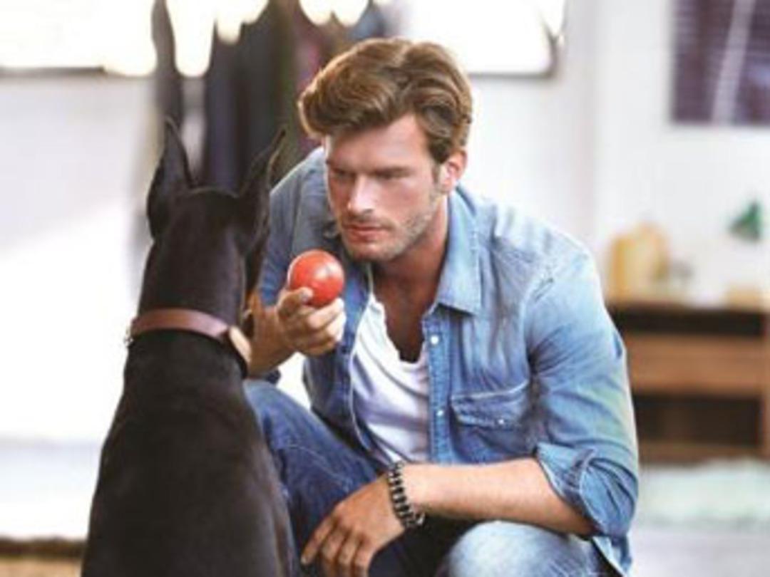 Kıvan&ccedil; Tatlıtuğ da t&uuml;kendi