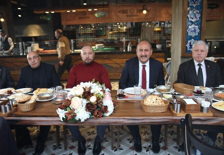 Başkan Türkyılmaz: “Gazeteciler siyasilerin bir parçasıdır” G2