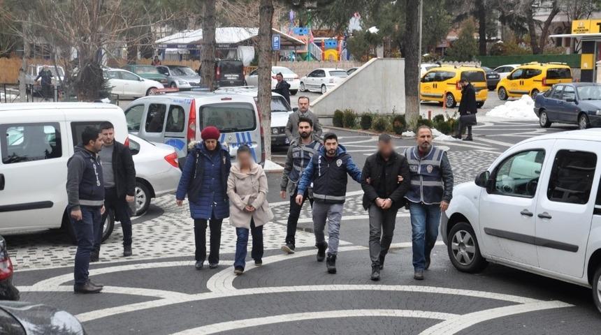 Akşehir&rsquo;de uyuşturucu operasyonu 8 g&ouml;zaltı