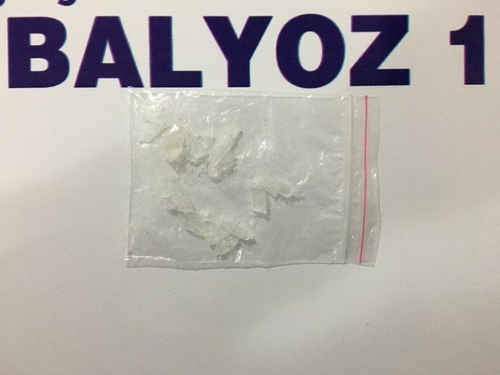 Silahlar ve uyuşturucu ele geçirildi G2