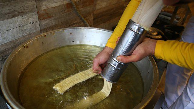 Minder tatlısı tescillendi! Minder tatlısını sosyal medyada gören geliyor