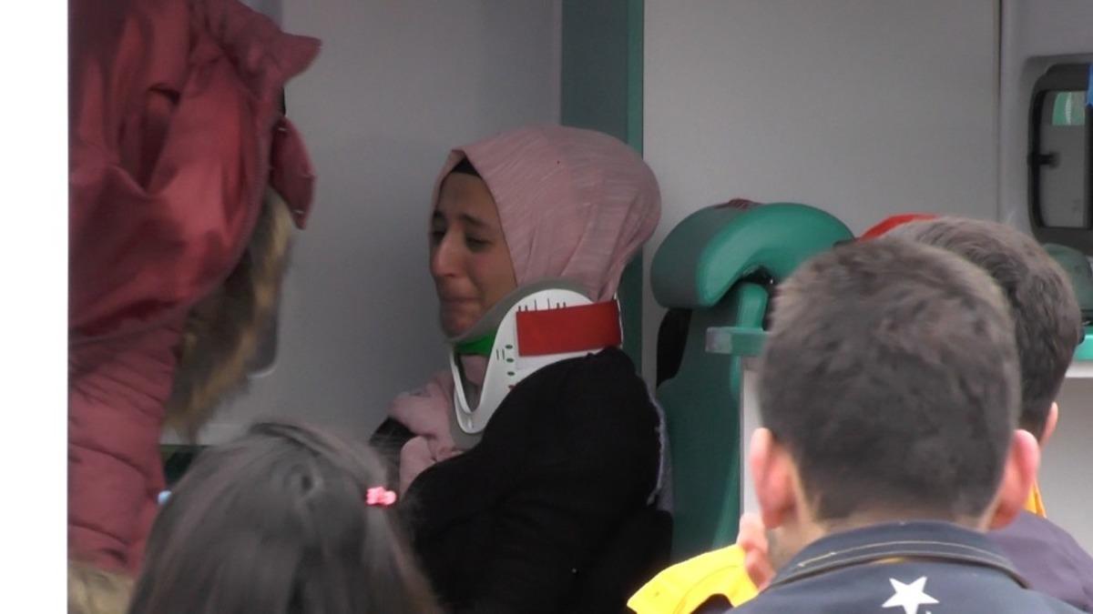 Konya&rsquo;da hafif ticari ara&ccedil; ile tır &ccedil;arpıştı: 4 yaralı