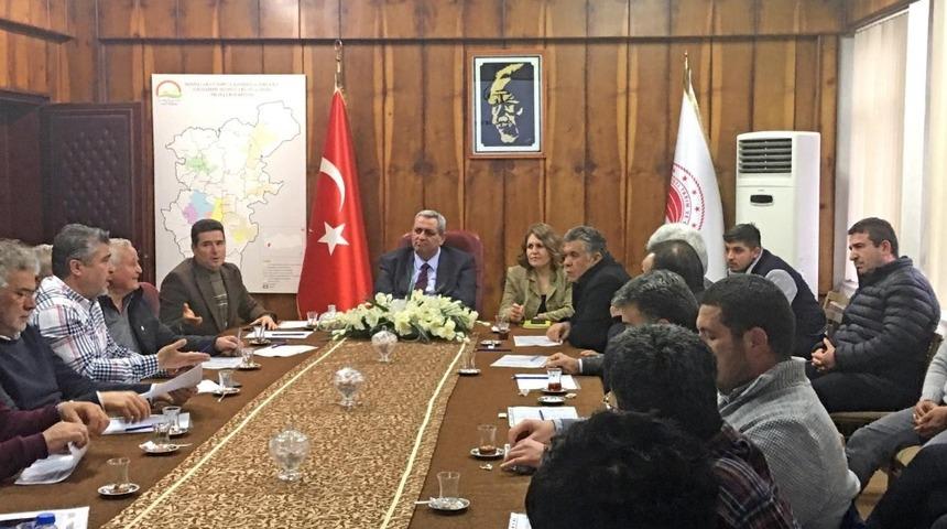 Kekik &uuml;reticilerine &lsquo;ihracat ve depolama koşulları&rsquo; anlatıldı