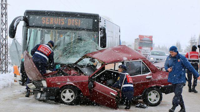Kazada ölen genç avukat Cemre Parmaksız toprağa verildi