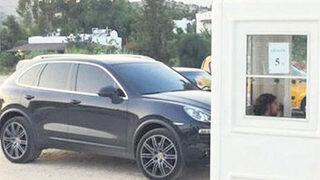 İdo Tatlıses bilet kesiyor