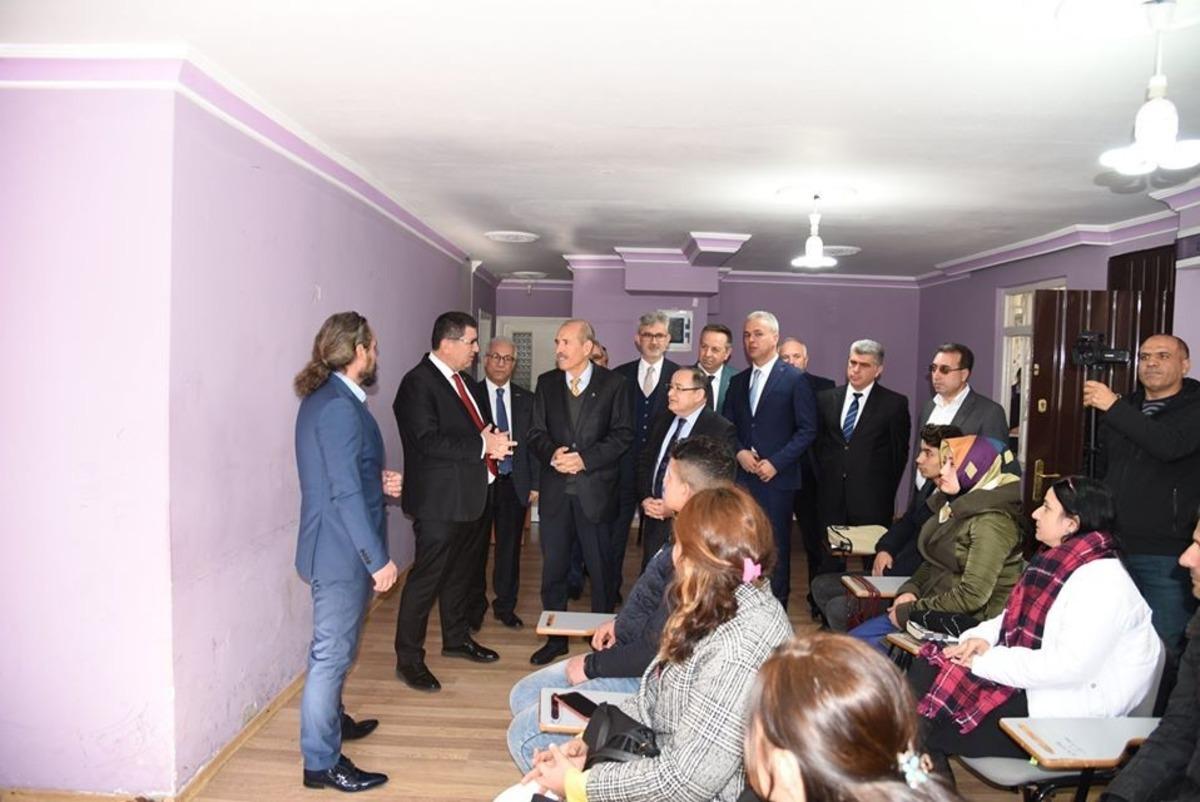 &Ccedil;i&ccedil;ekleri Soldurmayalım Projesi Mesleki Eğitim Kursları a&ccedil;ıldı