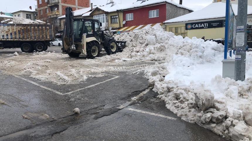 H&uuml;y&uuml;k&rsquo;te kar seferberliği
