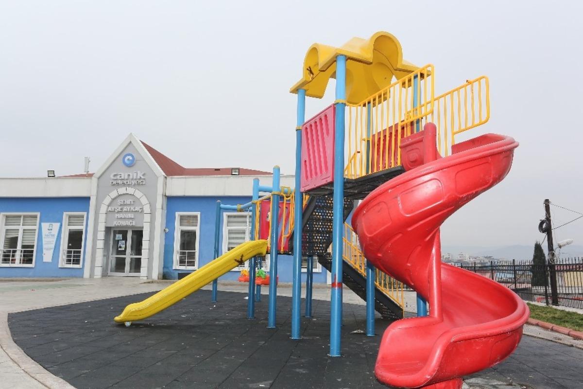 Canik&rsquo;te parklar yenileniyor