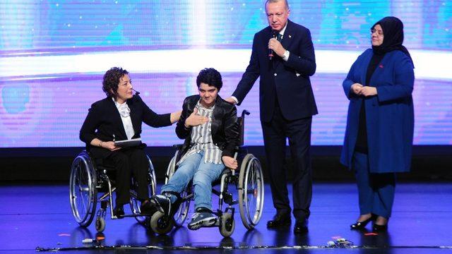 Bakan Selçuk: 3 bin 200 gencimizi kamu kurumlarındaki kadro ve pozisyonlara yerleştirmiş olacağız