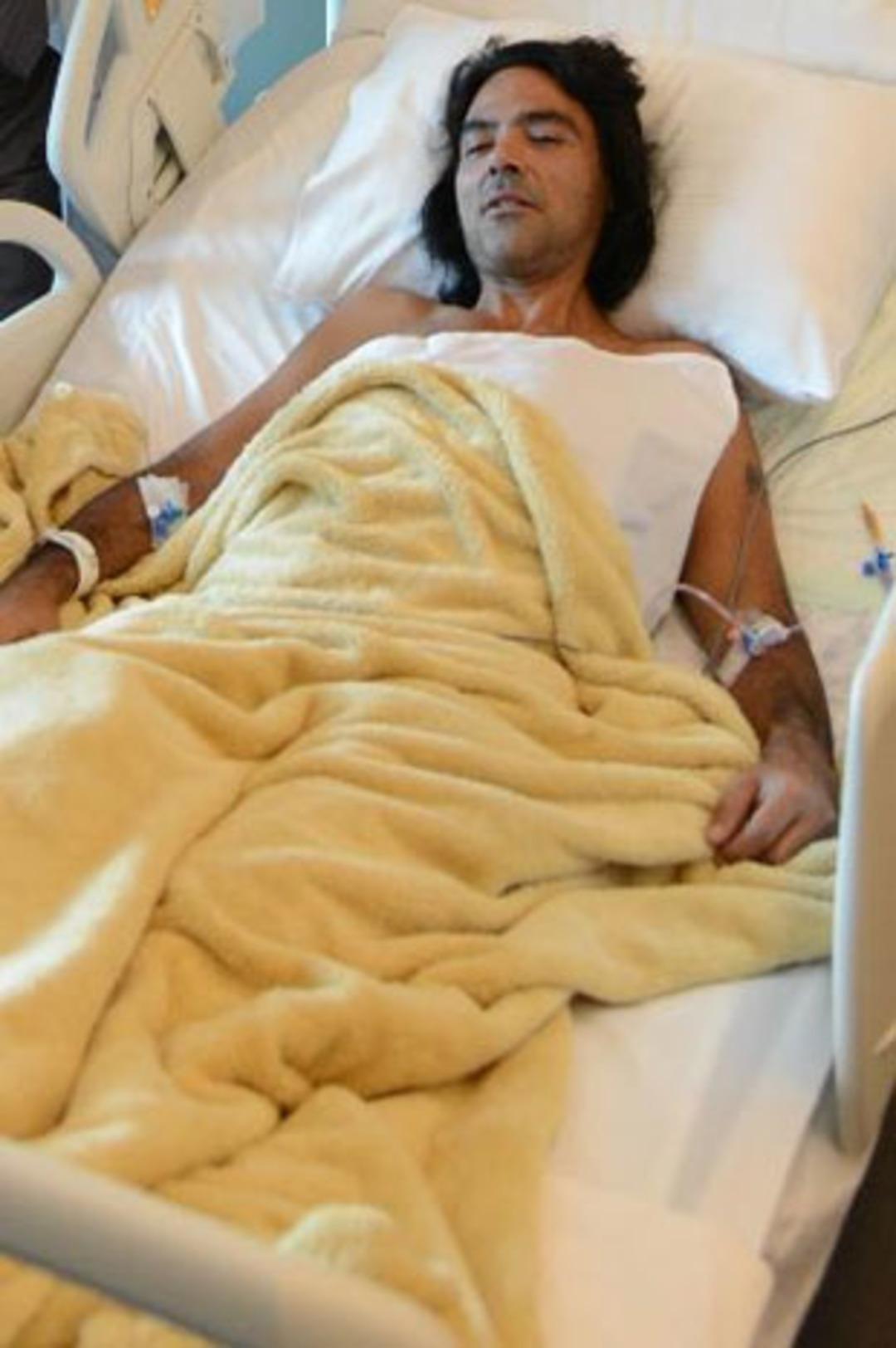 Ozan Orhon'un kelep&ccedil;e y&uuml;z&uuml;nden midesi delindi