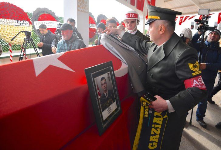 Şehit Uzman Çavuş Erol Yanık son yolculuğuna uğurlandı G4