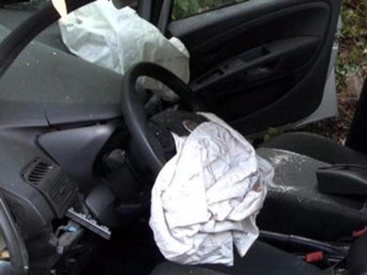 esra ronabar trafik kazasi gecirdi esra ronabar trafik kazasi gecirdi