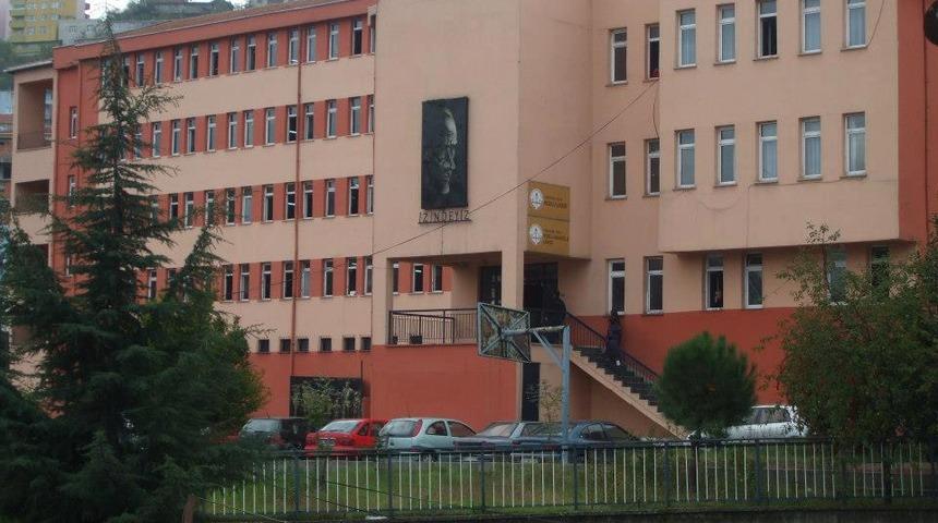 Zonguldak'ta lisede skandal! Başına demir çubukla vurdu ve...