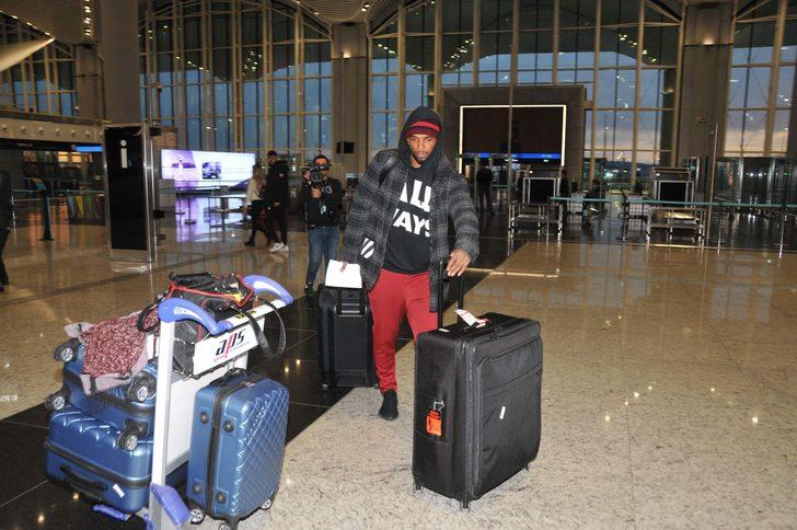 Ryan Babel'den Pascal Nouma'ya olay gönderme G3