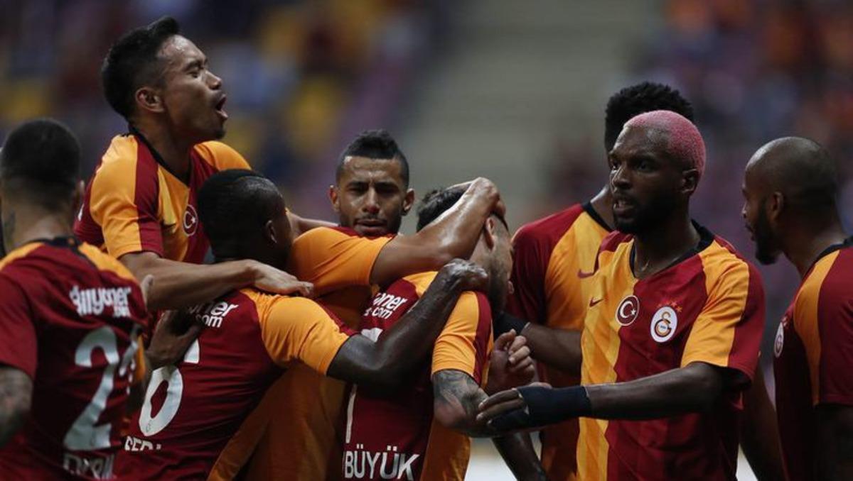 Ryan Babel &uuml;lkesi Hollanda'ya d&ouml;nd&uuml;