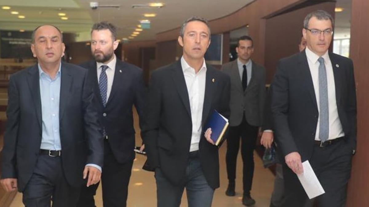 Damien Comolli, Ali Ko&ccedil; ile g&ouml;r&uuml;şmek &uuml;zere İstanbul&rsquo;da | Comolli Fenerbah&ccedil;e'den ayrıldı mı?