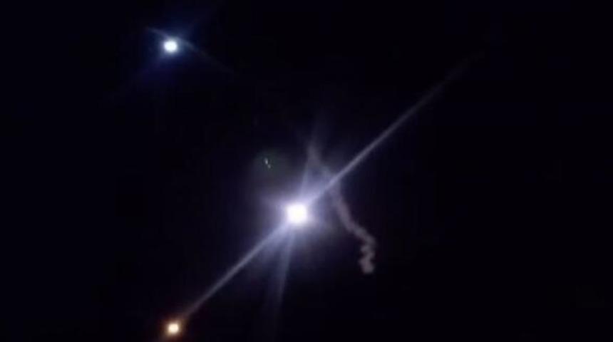 Son dakika: ABD üssünün yakınına roket atıldı!