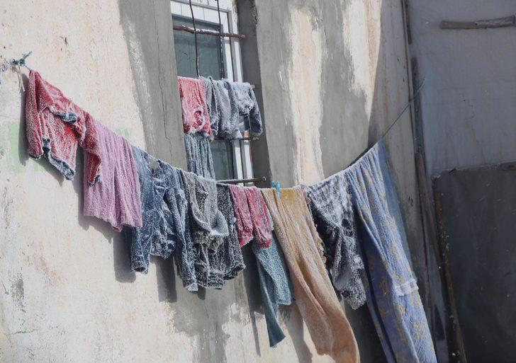 Çaldıran eksi 23 derece! Kıyafetler  buz tuttu G4