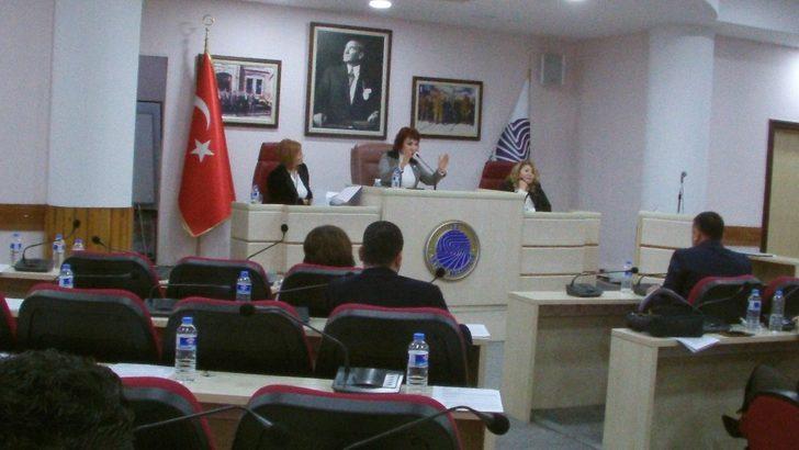 Seyhan’da komisyon krizi G1