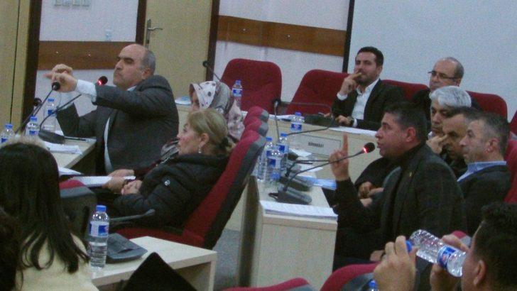 Seyhan’da komisyon krizi G4