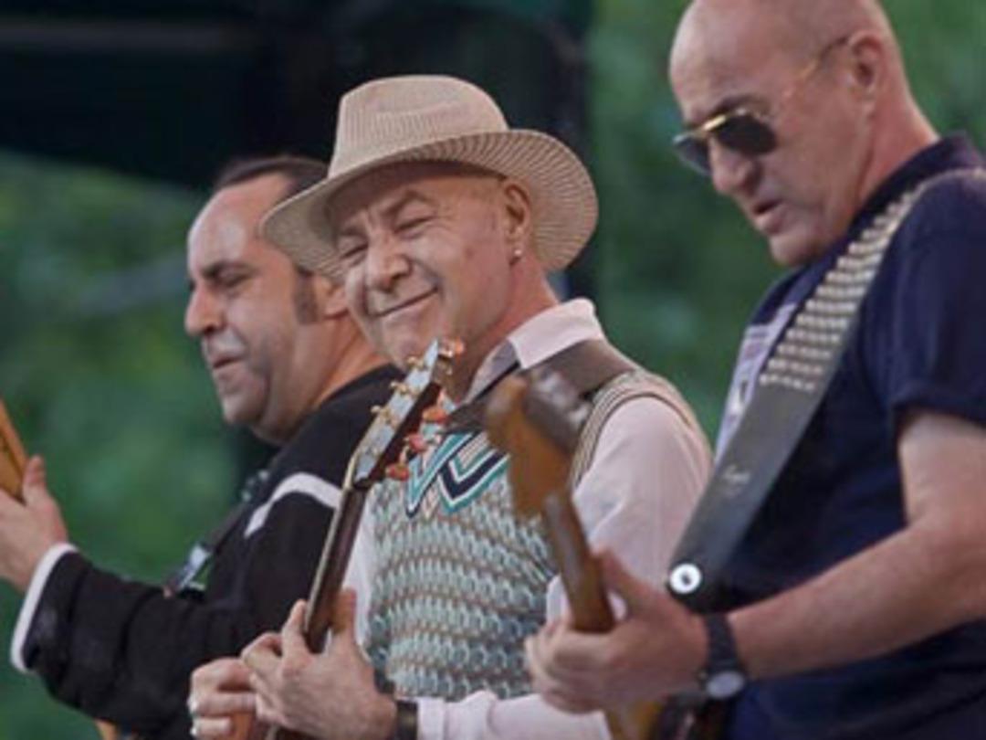 Mazhar Alanson m&uuml;jdeyi verdi