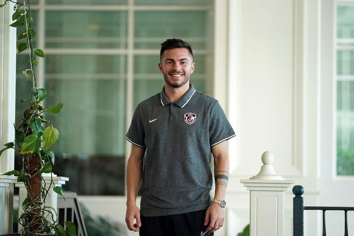 (Özel haber) Alin Toşca: “Hagi, Popescu ve Lucescu’yu duymak beni gururlandırıyor” G3