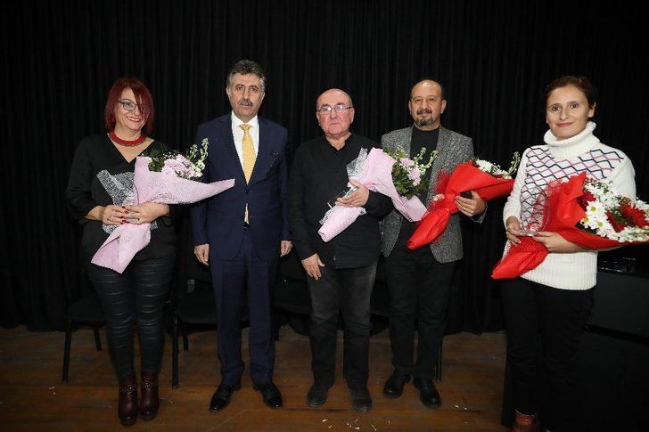 Bayraklı’da şiir dolu gece G1