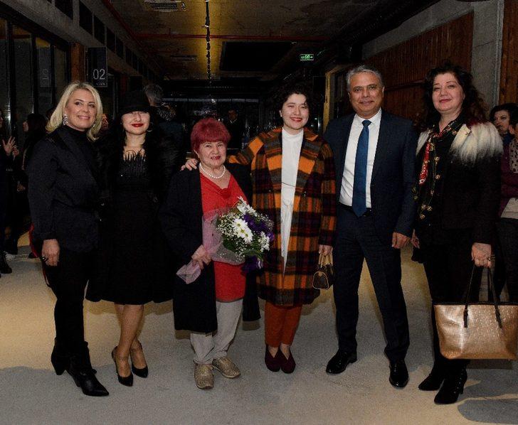 Türkan Şoray’da yılın ilk sergisi açıldı G2