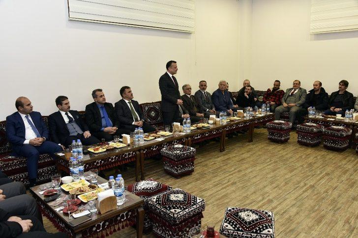 Gümüşhane’de mülki amirler ve gazeteciler buluştu G5