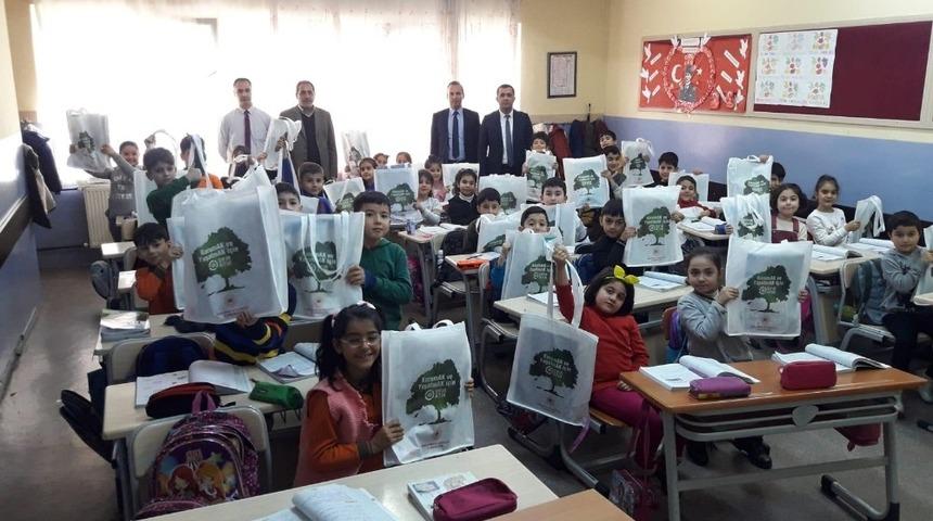 Iğdır&rsquo;da ilkokul &ouml;ğrencilerine &rsquo;Sıfır Atık ve Geri D&ouml;n&uuml;ş&uuml;m&rsquo; eğitimi