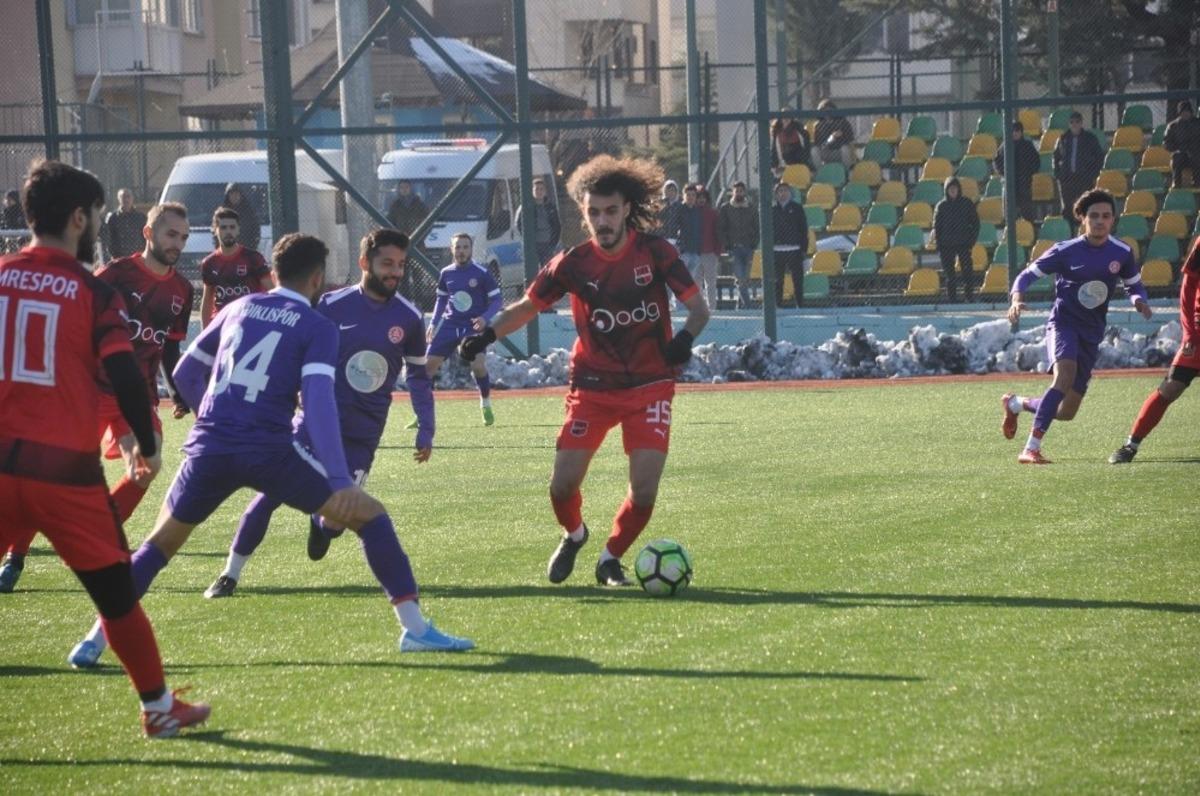 Emrespor, &ouml;zel ma&ccedil;ta BAL takımını 1-0 mağlup etti