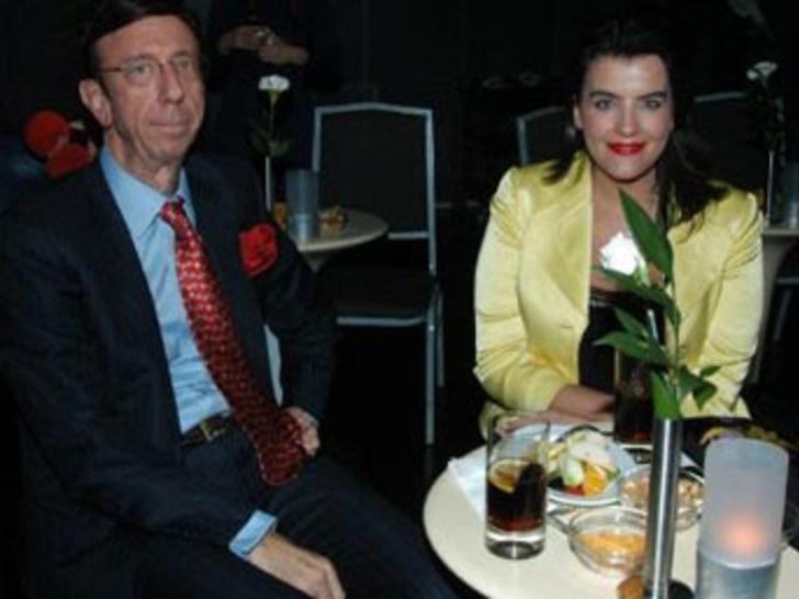 Kocası erkeklerden hoşlanıyormuş G4