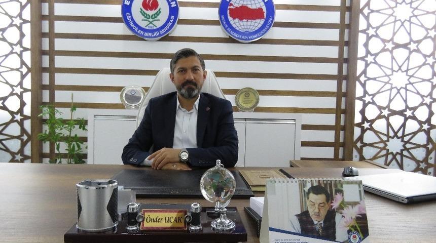 U&ccedil;ak: &ldquo;&Ouml;zg&uuml;r basın, demokrasinin kalesidir&rdquo;