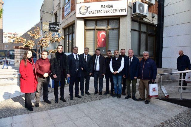 Manisa Büyükşehir Belediyesi, gazetecilerin gününü kutladı