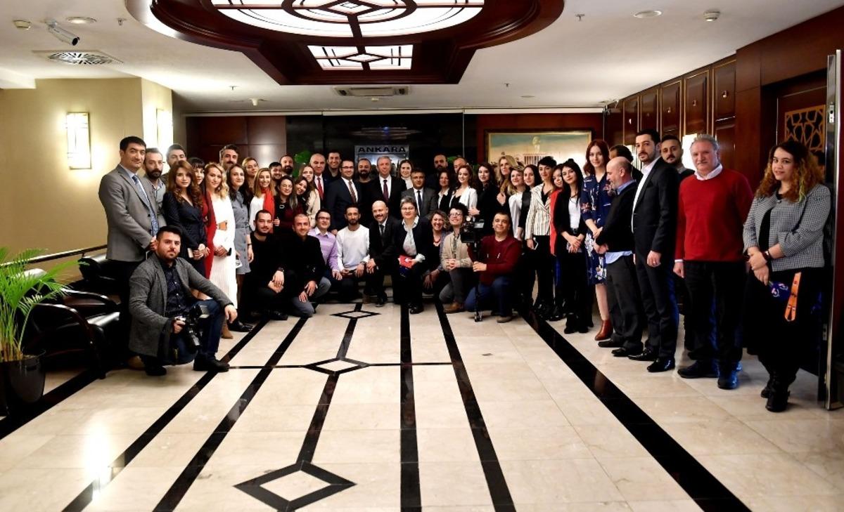 Basın Yayın Şube M&uuml;d&uuml;rl&uuml;ğ&uuml; &ccedil;alışanlarından Başkan Yavaş&rsquo;a ziyaret