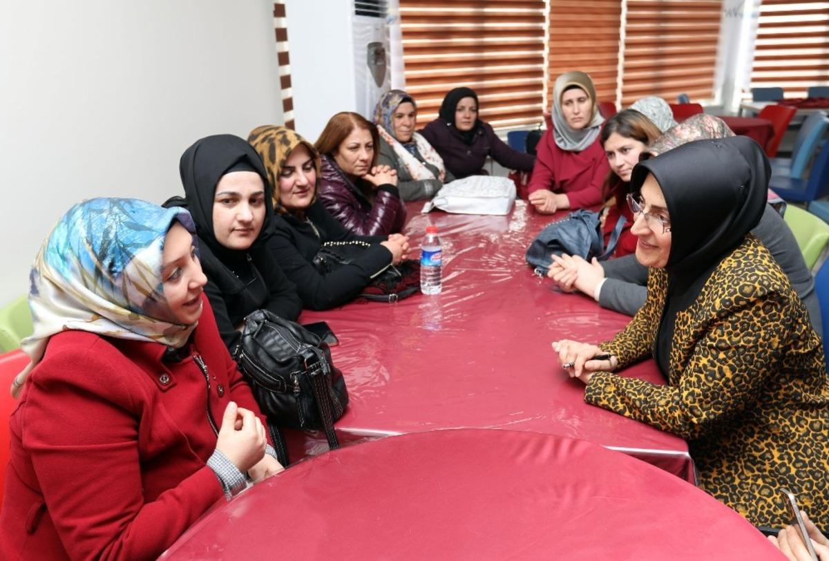 Van&rsquo;da g&ouml;n&uuml;lden g&ouml;n&uuml;le dost sohbetlerine yoğun ilgi