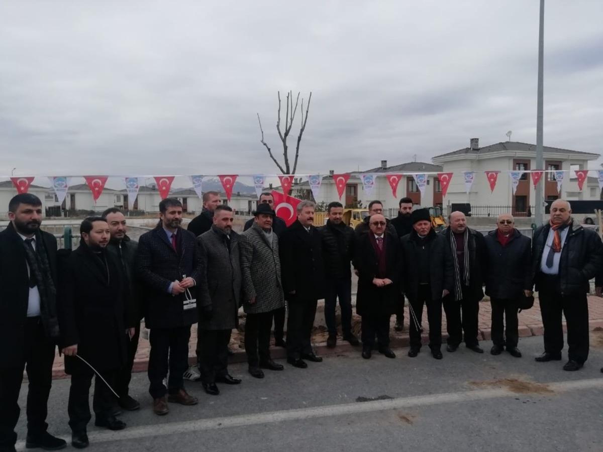 Basın mensupları, &Ccedil;alışan Gazeteciler G&uuml;n&uuml;nde ağa&ccedil; dikti