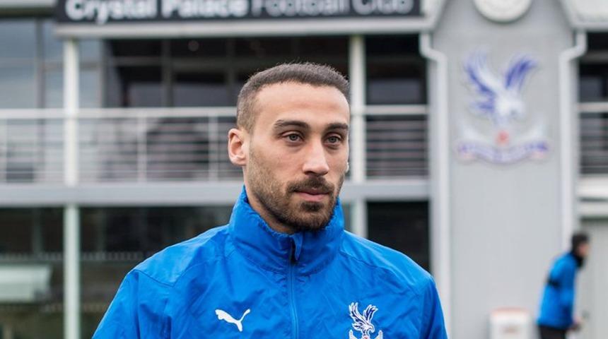 Cenk Tosun'dan transfer açıklaması: Everton'dan ayrılmayı düşünmüyorum