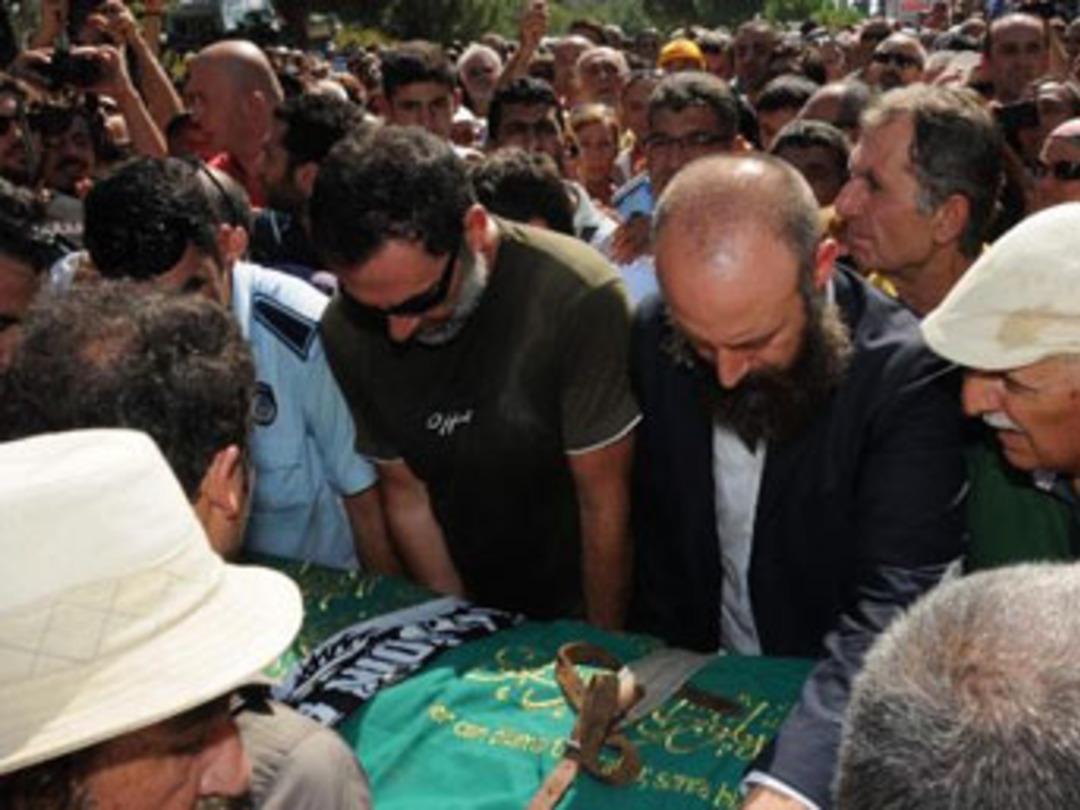 Tuncel Kurtiz herkesi ağlattı