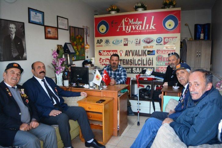 Ayvalıklı gaziler, gazetecileri unutmadı G3